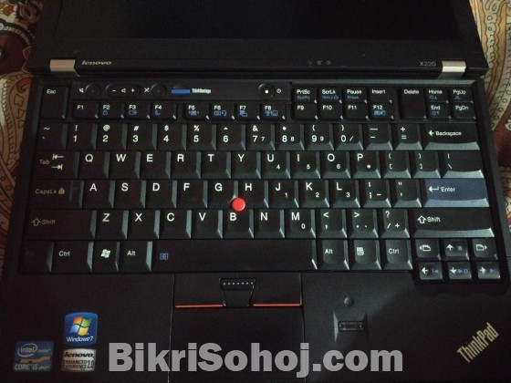 Lenevo x220, 8GB Ram, Hdd: 500gb,Display 13